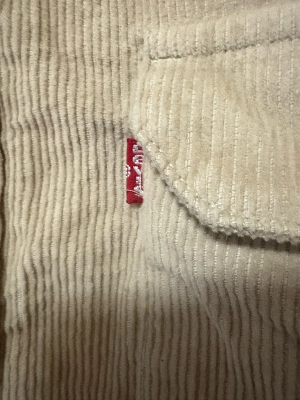 Levi's Cream Corduroy Shirt Jacket with Red Tab - Picture 2 of 6